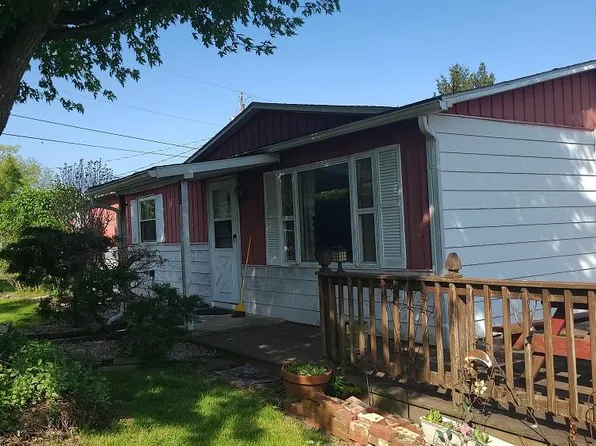 15 Mulberry St, Franklin, WV 26807