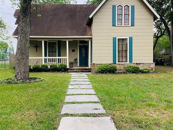 Columbus Real Estate Columbus Tx Homes For Sale Zillow