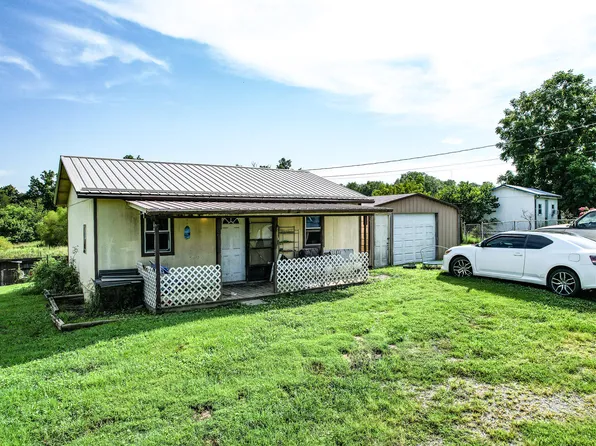 816 Oasis Rd, Bulls Gap, TN 37711