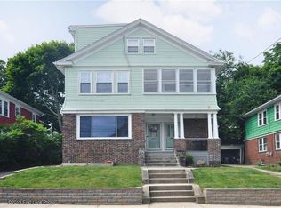 129 Lancaster St, Providence, RI 02906