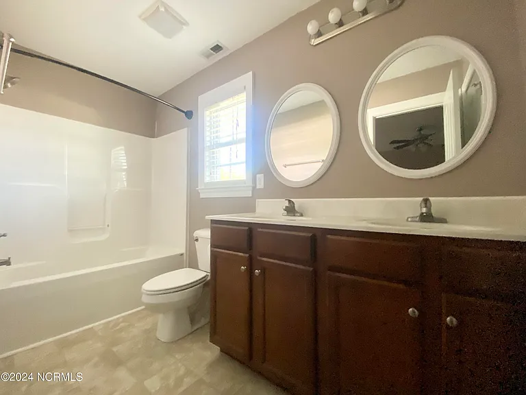 532 Millbrooke Cir — Photo 9