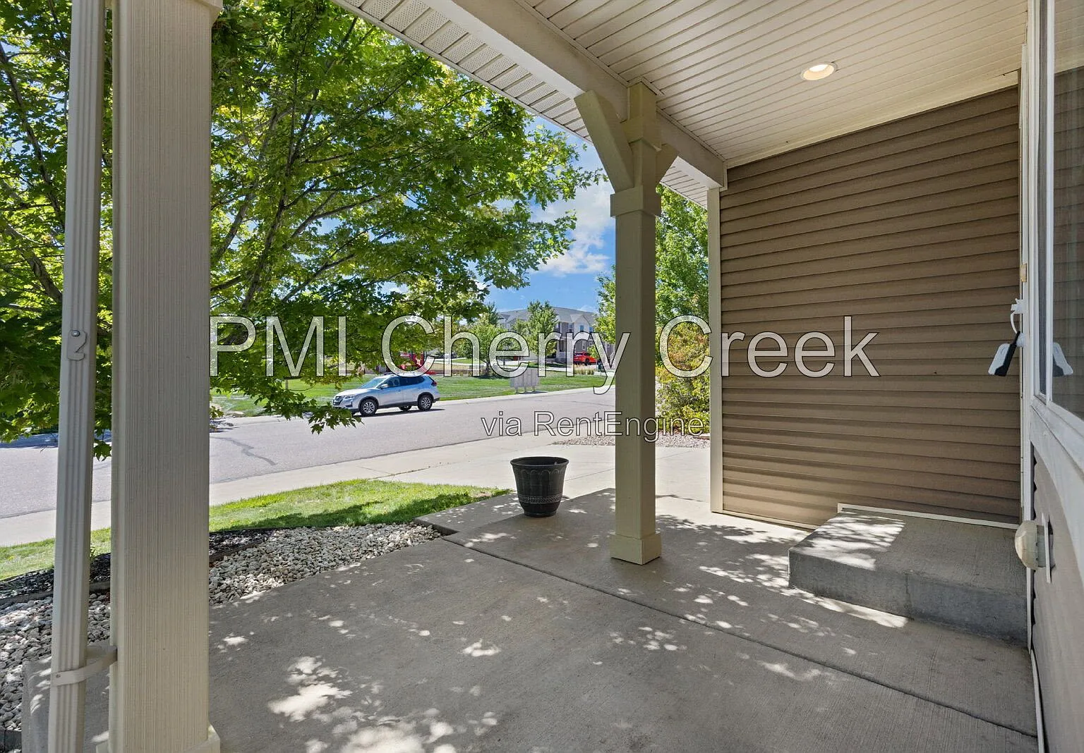4 bed, 2.5 bath, 2331 sqft, $3,250 — Photo 4