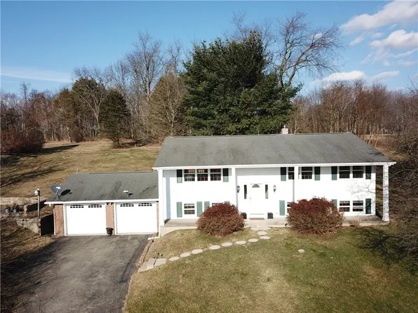 381 Brick Church Rd, Ford City, PA 16226