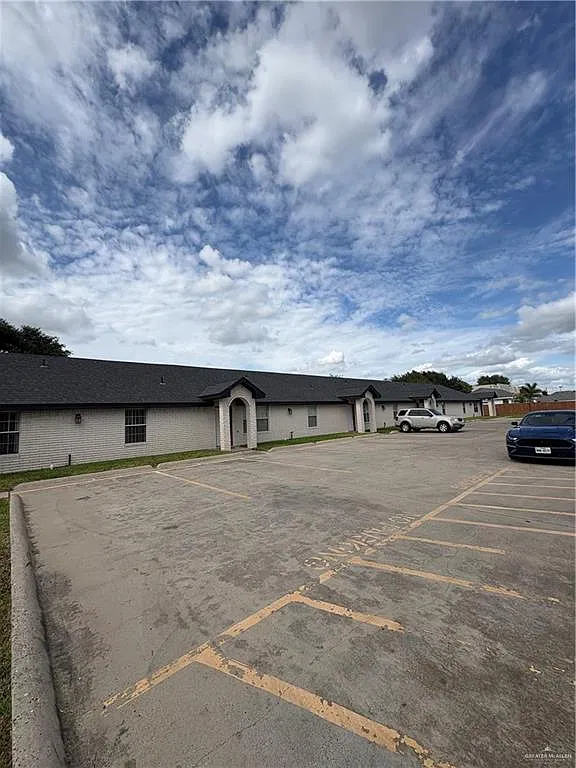 2 bed, 2.0 bath, 1000 sqft, $1,000 — Photo 3