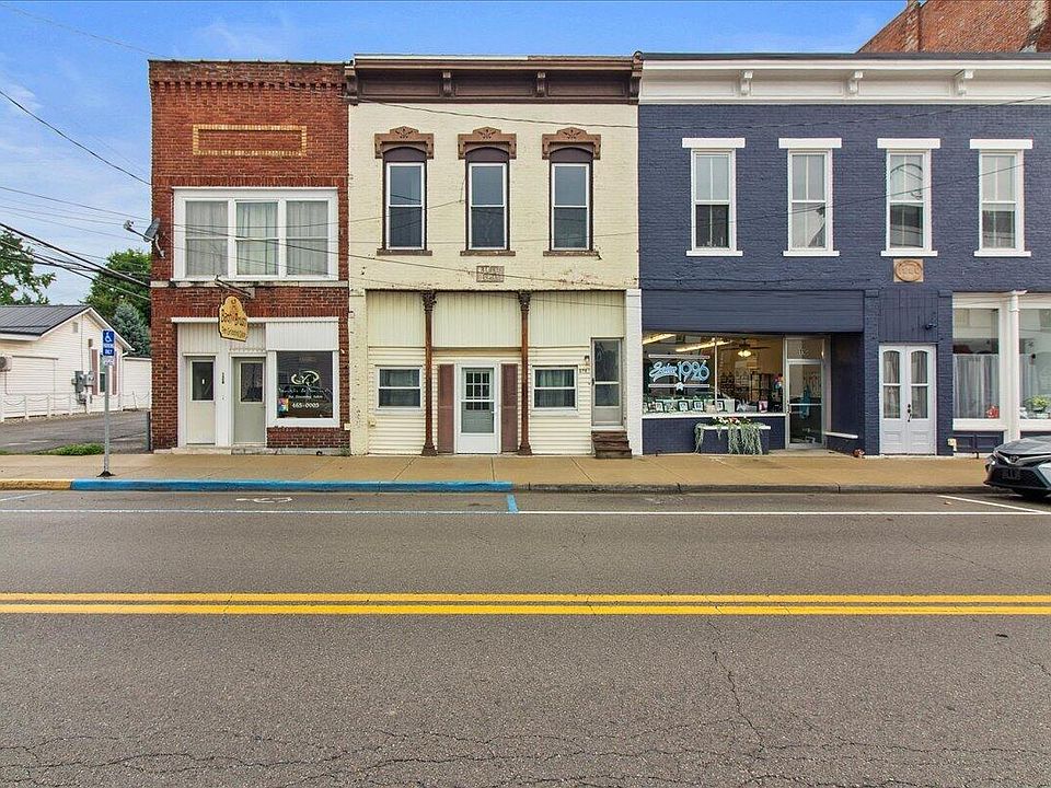 1st image of 126 W Baird St