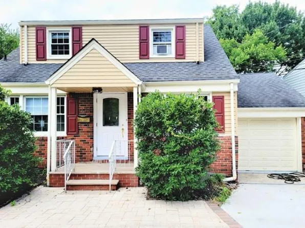 134 Grand Ave Floor 1, Leonia, NJ 07605
