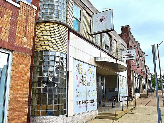 3rd image of 6817 Gravois Ave