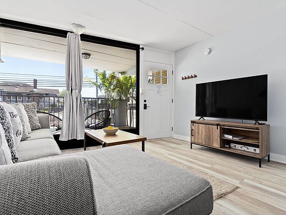 4th image of 2200 Atlantic Ave #101