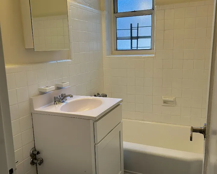 621 Avenue Z #5G — Photo 4