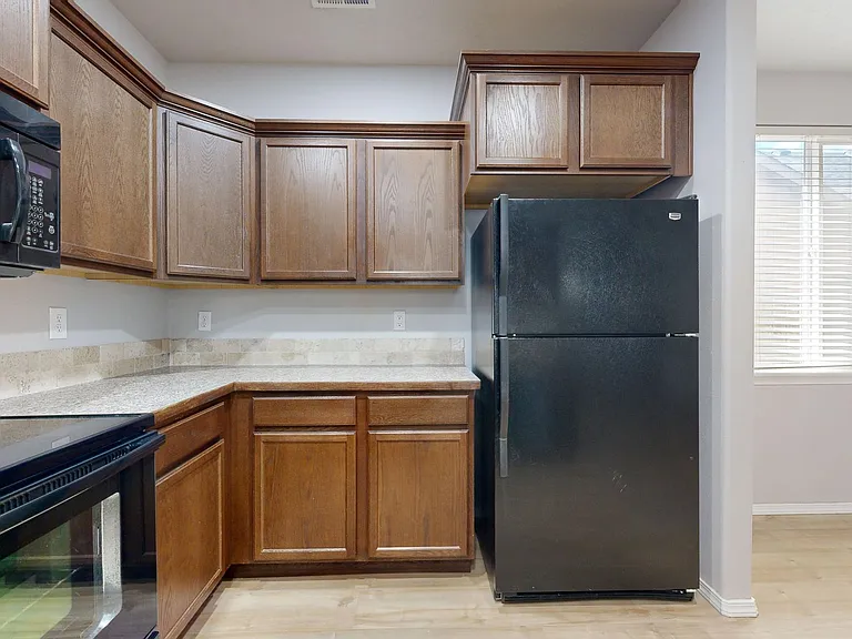 1143 SW Carver St — Photo 18
