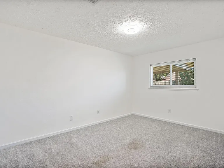 9731 Shell Rock Rd — Photo 17