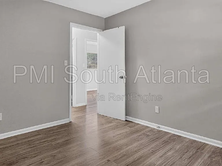 206 Evenview Cir — Photo 15