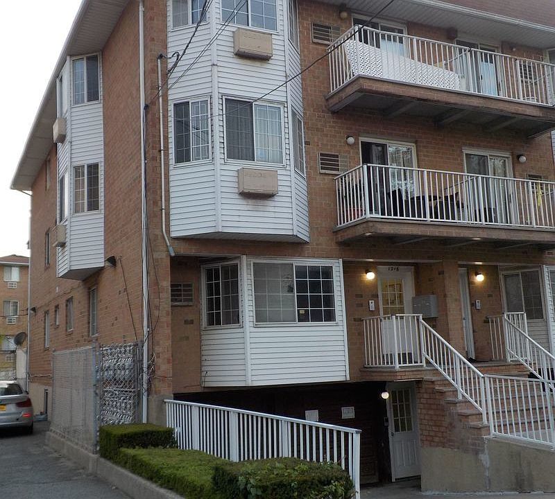 1st image of 1216 E 82nd St #102