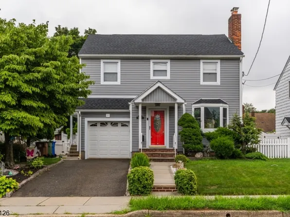 47 Edgewood Rd, Linden City, NJ 07036