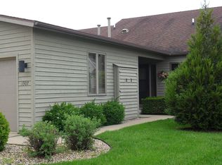 1307 Lancaster Dr, Champaign, IL 61821