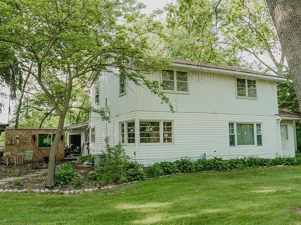 1824 E Jefferson Blvd, Mishawaka, IN 46545