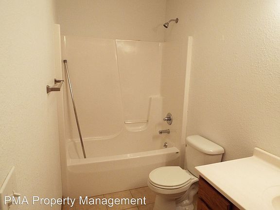 2nd image of 800 Mountaineer Ln APT A