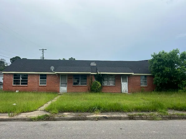 767 Circle Dr, Selma, AL 36701