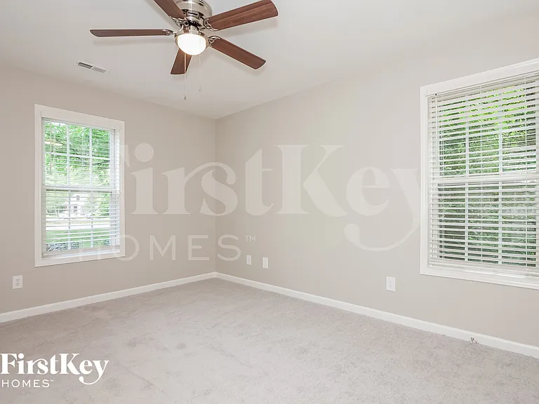 3021 Seymour Dr — Photo 9