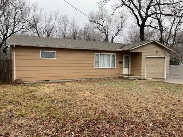 1325 Osage St, Augusta, KS 67010