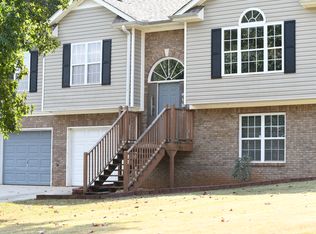 140 Walkers Pond Dr, Villa Rica, GA 30180