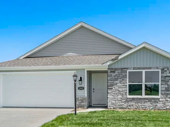 1002 Miller Woods Way, New Haven, IN 46774