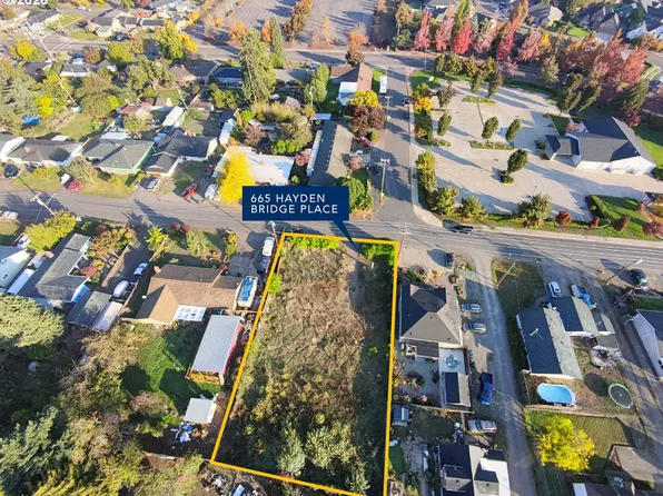 665 Hayden Bridge Pl, Springfield, OR 97477