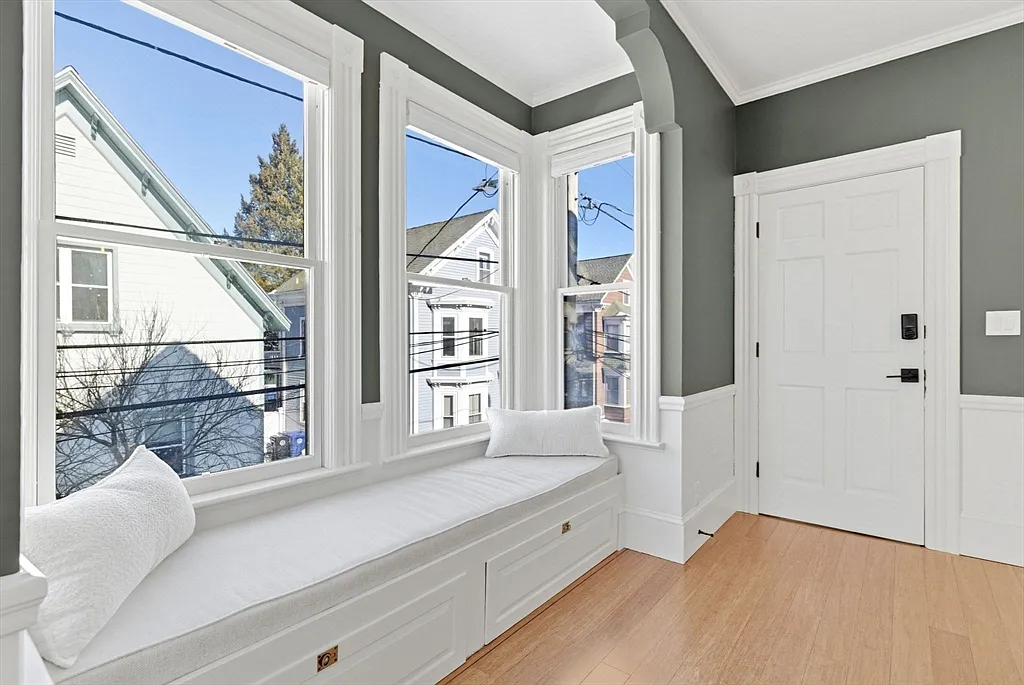 Building Photo - 30 Boardman St #B