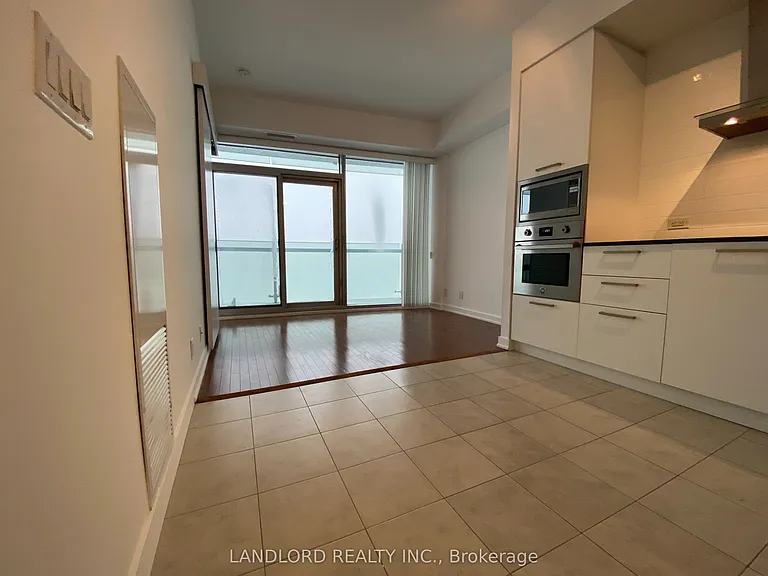 14 York St #5209 — Photo 6