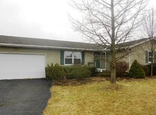 8103 York Rd SW, Pataskala, OH 43062