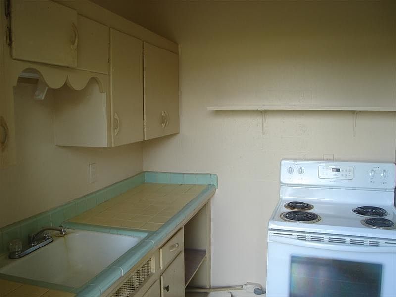2nd image of 2604 Atlantic Ave