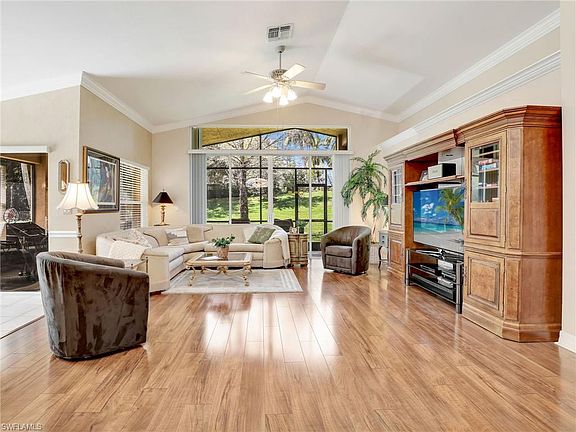 4th image of 2347 Butterfly Palm DR