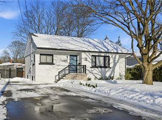 2347 Sharron St, Burlington, ON L7R 1W8