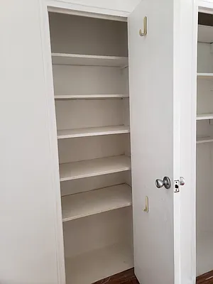 Sold by Schwartz Barton & Associates LTD | media 15