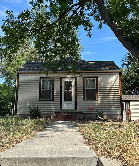 3904 S Fox St — Photo 1