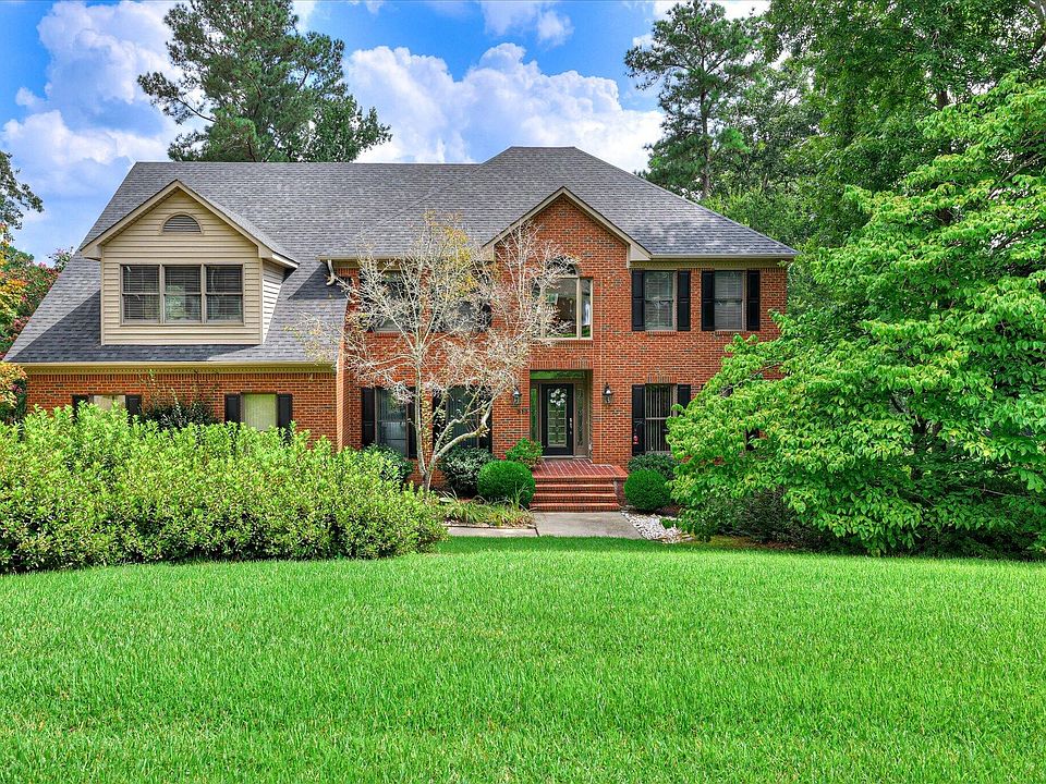 1st image of 313 Live Oak Rd