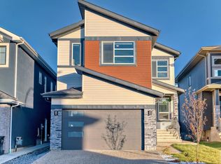 211 37th St SW, Edmonton, AB T6X2W4