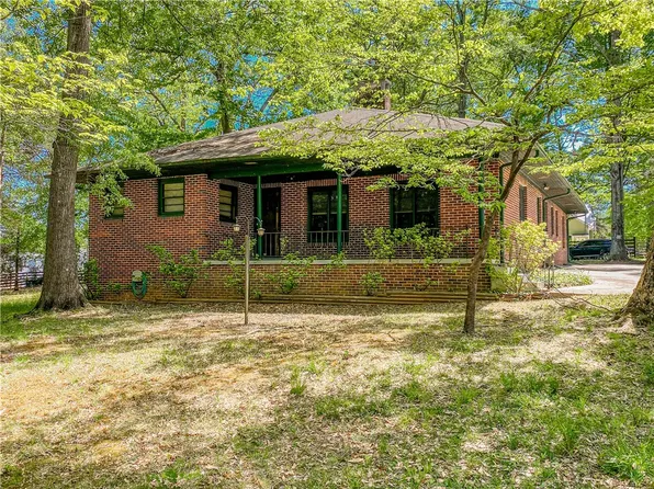 512 Alrad Dr, Walhalla, SC 29691