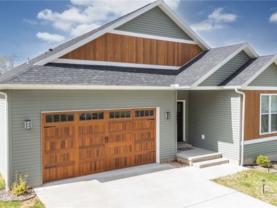 1802 28th St, Vienna, WV, 26105