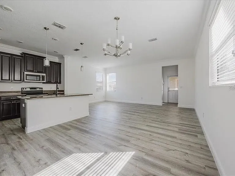 7401 Ella Ln — Photo 16