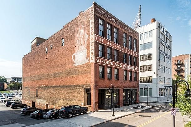 1st image of 130 W Jackson Ave