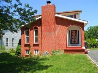 403 Hummer Ct, Sterling, VA 20164