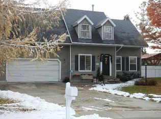 9066 S Newcastle Cir, Sandy, UT 84093