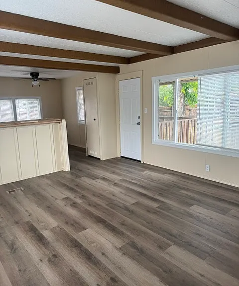 2918 NE Riverside Ave #15 — Photo 6