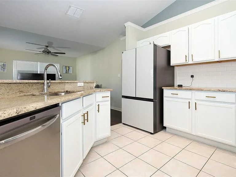 200 Patrice Hope St — Photo 20
