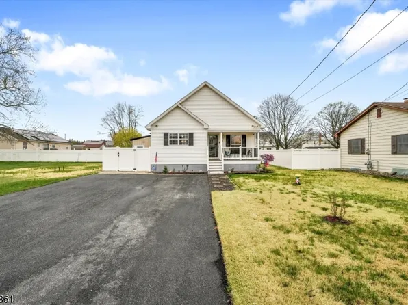 111 N Laurel St, Buena Boro, NJ 08326