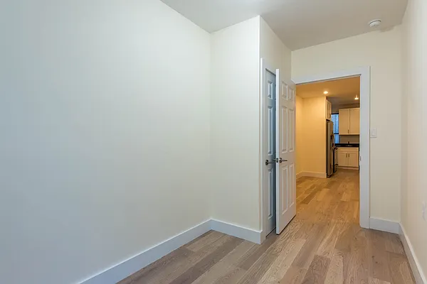 Rented by Nooklyn NYC LLC | media 27