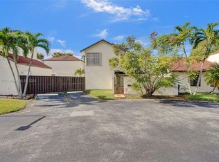 684 NW 102nd Pl #2-23, Miami, FL 33172