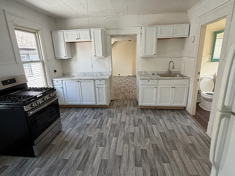 114 Landon St #U — Photo 5
