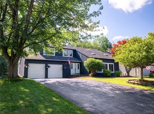 6102 Owlwood Dr, Cicero, NY 13039